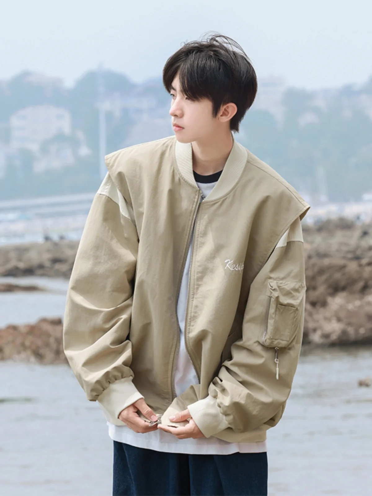 Мужская бейсбольная куртка Y Sle, модная, с цветными вставками, осенняя верхняя одежда для подростков, американский стиль, полиэстер
Мужская бейсбольная куртка Y Sle, модная, с цветными вставками, осенняя верхняя одежда для подростков, американский стиль, полиэстер