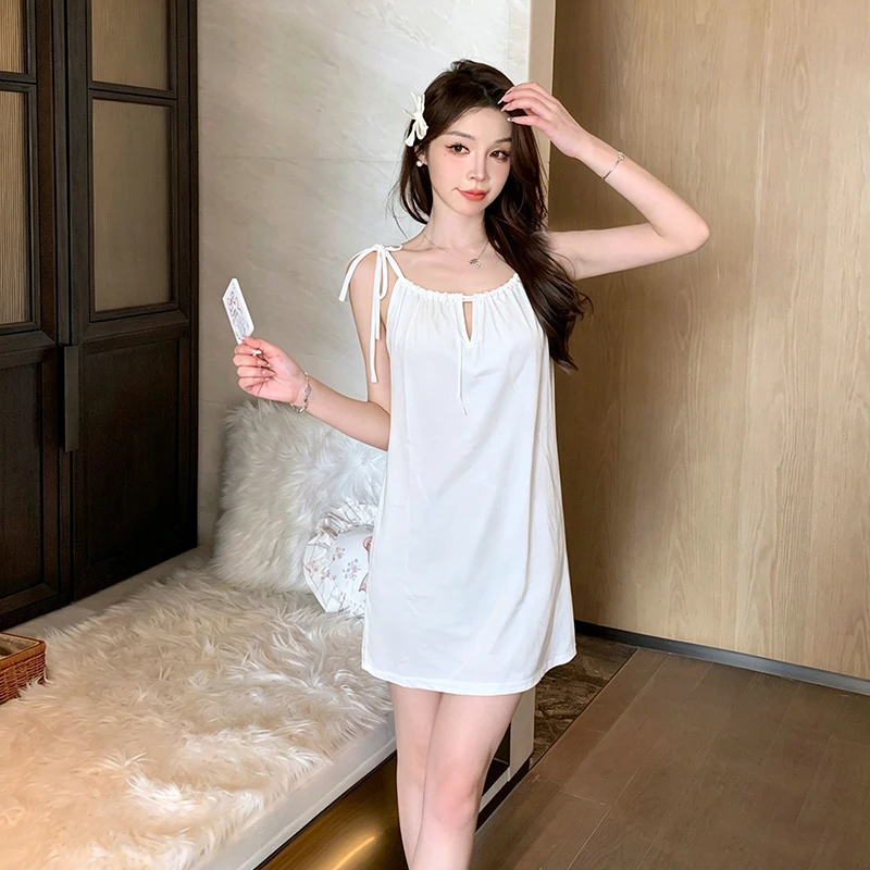 Spring summer small fresh backless sweet and age reducing suspender loose comfortable sexy top women's clothing
Spring summer small fresh backless sweet and age reducing suspender loose comfortable sexy top women's clothing