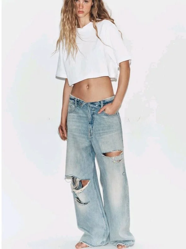 Spring Summer Women's Jeans Metal Button Zipper mid Waist Casual Hole Flip Denim Pants Standard Fit Ladies Polyester Fiber
Spring Summer Women's Jeans Metal Button Zipper mid Waist Casual Hole Flip Denim Pants Standard Fit Ladies Polyester Fiber