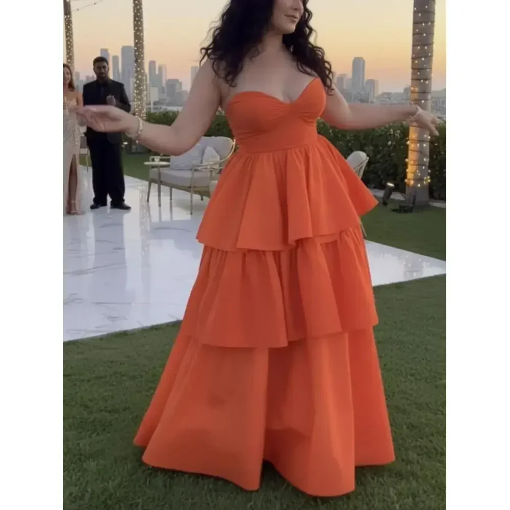 Strapless Tiered Ruffle Maxi Dress, Women Elegant Evening Gown, Slim Fit For Wedding & Formal Occasion
Strapless Tiered Ruffle Maxi Dress, Women Elegant Evening Gown, Slim Fit For Wedding & Formal Occasion