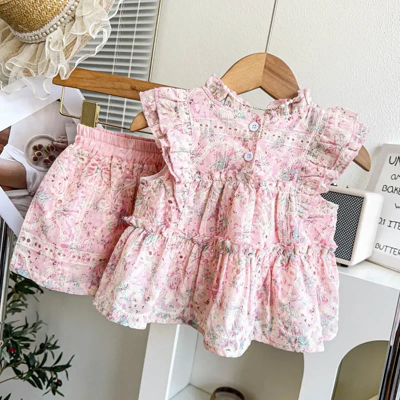 Fashion Kids Princess Clothes Two Piece Set Children Clothes Suits Girls Clothing Sets Summer Embroidered Flower Shirt+Shorts
Fashion Kids Princess Clothes Two Piece Set Children Clothes Suits Girls Clothing Sets Summer Embroidered Flower Shirt+Shorts