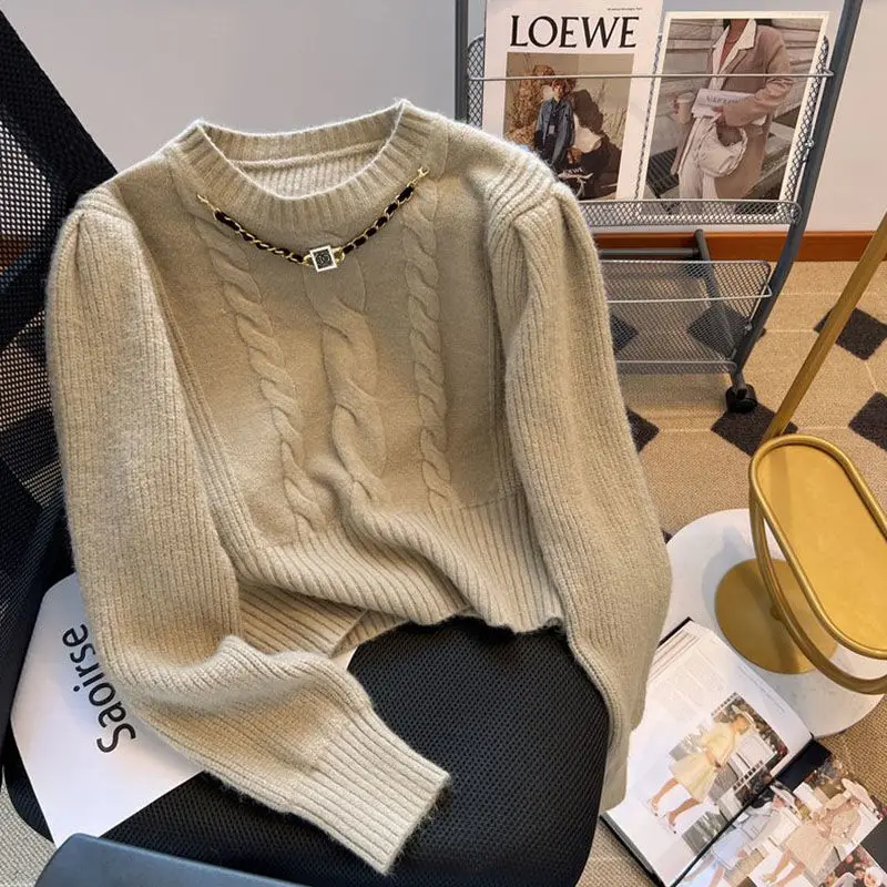 Round Neck Pullover Short Sweater Women's New Style Loose and Lazy Style with Knitted Sweater Inside Stylish Small Top
Round Neck Pullover Short Sweater Women's New Style Loose and Lazy Style with Knitted Sweater Inside Stylish Small Top