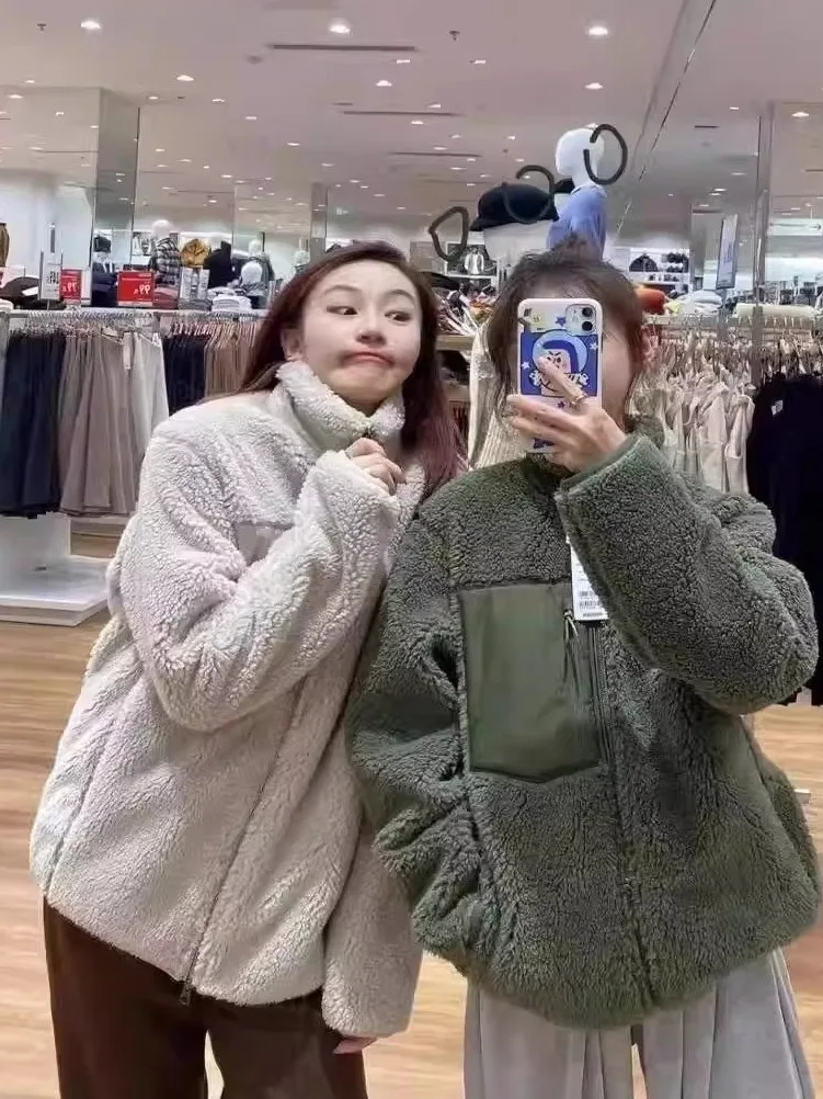 Повседневная ветрозащитная куртка из утолщенного полиэстера на молнии для молодежи, осенне-зимняя, современный стиль
Повседневная ветрозащитная куртка из утолщенного полиэстера на молнии для молодежи, осенне-зимняя, современный стиль