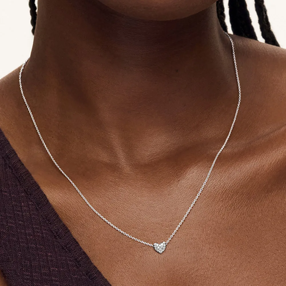 S925 pure silver women's necklace zircon European and American fashionable sliding heart niche design high-end feeling
S925 pure silver women's necklace zircon European and American fashionable sliding heart niche design high-end feeling