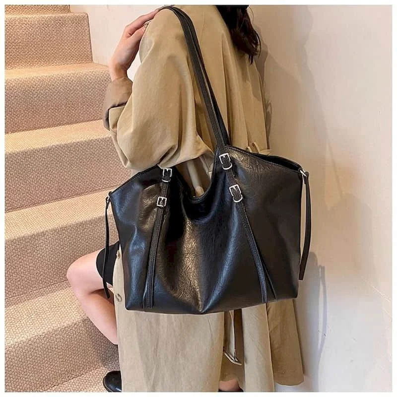 Leather Shoulder Bags for Women Korean Style Handbags Versatile Minimalist Luxury Office Lady High Quality Vintage Tote Bags
Leather Shoulder Bags for Women Korean Style Handbags Versatile Minimalist Luxury Office Lady High Quality Vintage Tote Bags