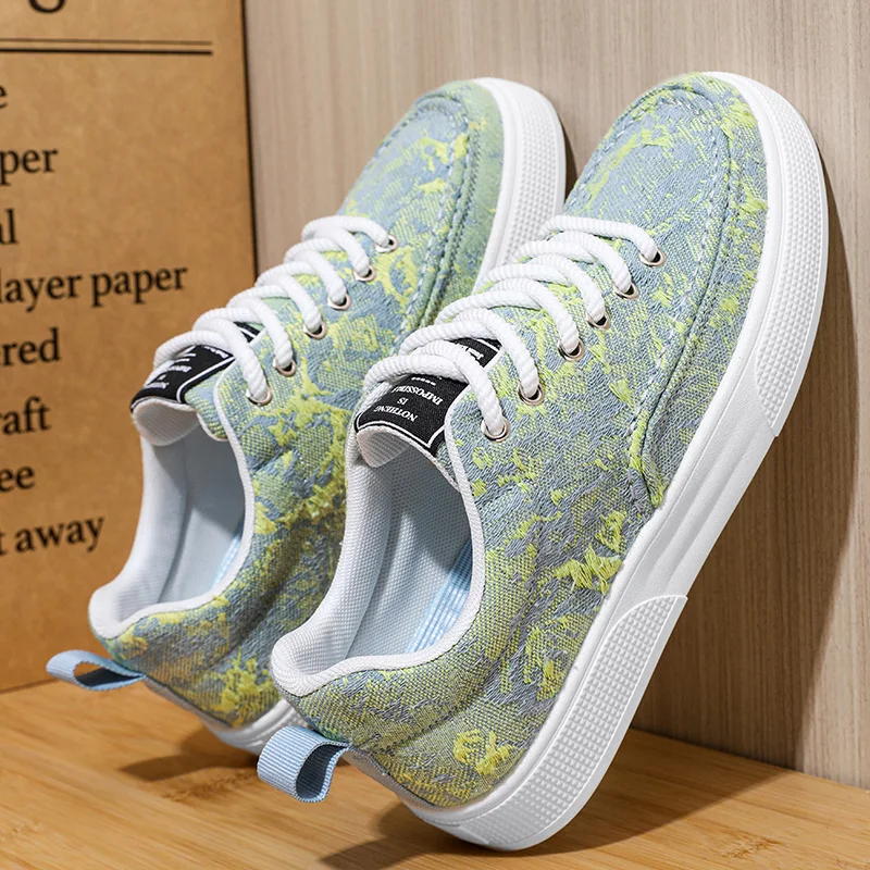 Men woven casual shoes handmade braided upper, flexible soft sole, breathable leisure shoes for summer daily wear
Men woven casual shoes handmade braided upper, flexible soft sole, breathable leisure shoes for summer daily wear