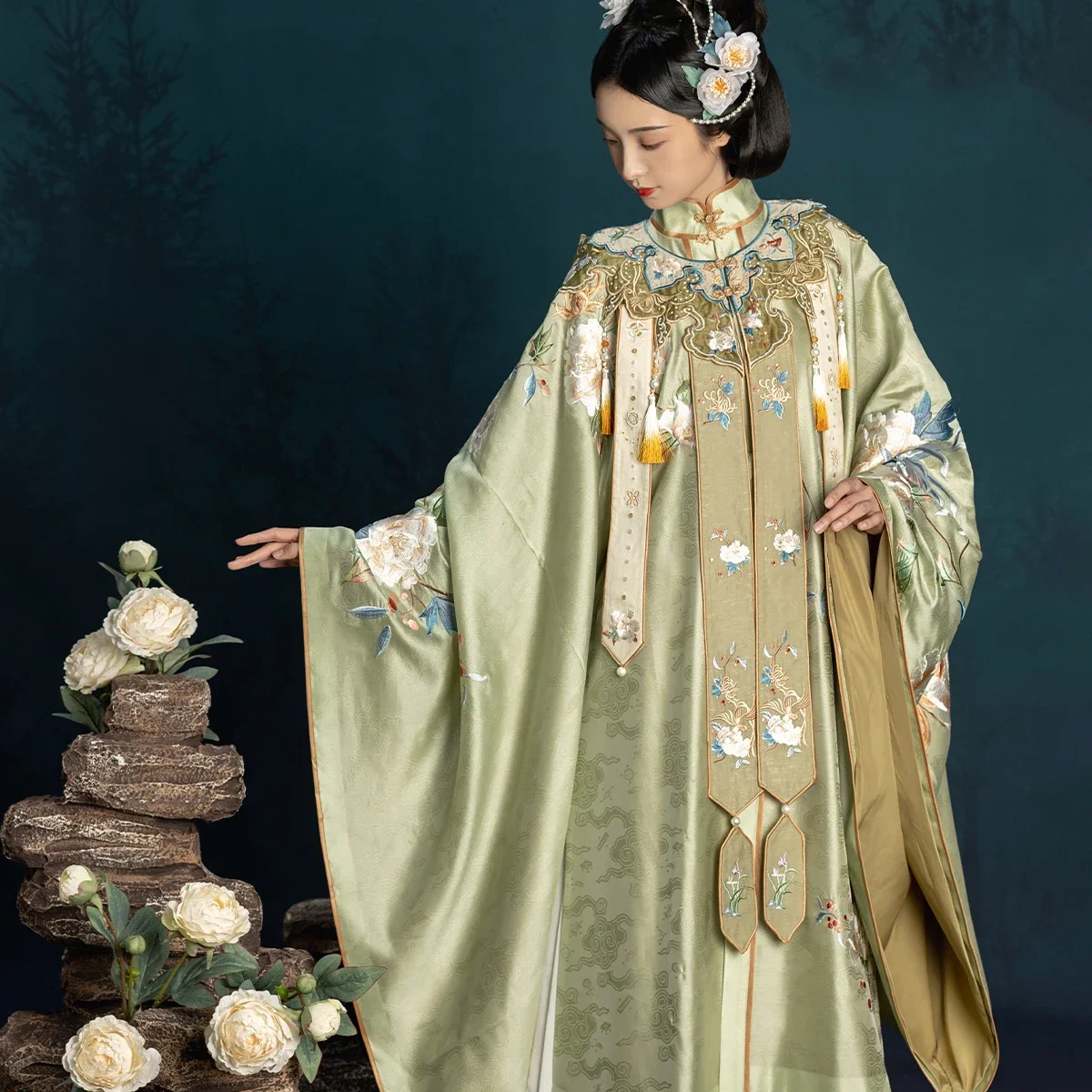 Женский китайский традиционный вышитый градиентный черный костюм Hanfu пары Hanfu сценический костюм народного танца Национальный старинный Косплей
Женский китайский традиционный вышитый градиентный черный костюм Hanfu пары Hanfu сценический костюм народного танца Национальный старинный Косплей