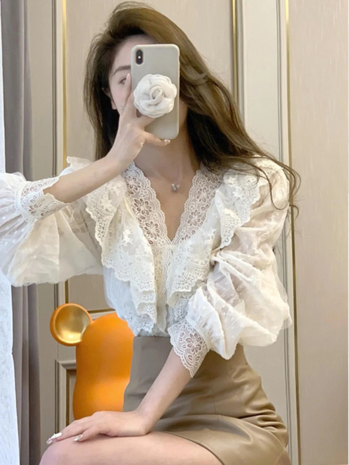 Elegant Long Sleeve V-Neck Lace Shirt Women's Design Sensation Unique Beautiful Fashionable Top Trendy Sweet Style Straight Cut
Elegant Long Sleeve V-Neck Lace Shirt Women's Design Sensation Unique Beautiful Fashionable Top Trendy Sweet Style Straight Cut