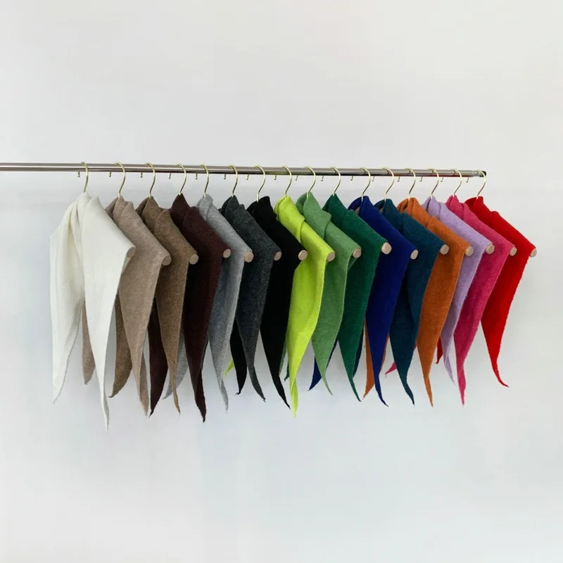 2024, нишевая треугольная папка с шерстяным маленьким шарфом, женская осенне-зимняя удобная защита шеи, приятная для кожи
2024, нишевая треугольная папка с шерстяным маленьким шарфом, женская осенне-зимняя удобная защита шеи, приятная для кожи