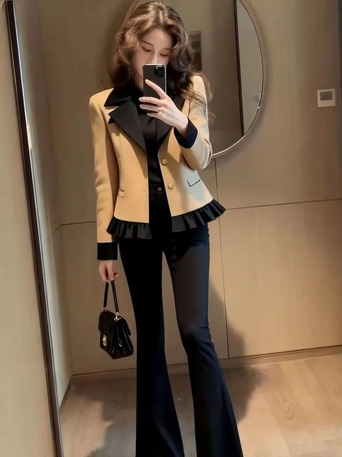 Уникальный женский жакет цвета хаки с завышенной талией, блузка с цветочным принтом, осенняя модная верхняя одежда
Уникальный женский жакет цвета хаки с завышенной талией, блузка с цветочным принтом, осенняя модная верхняя одежда