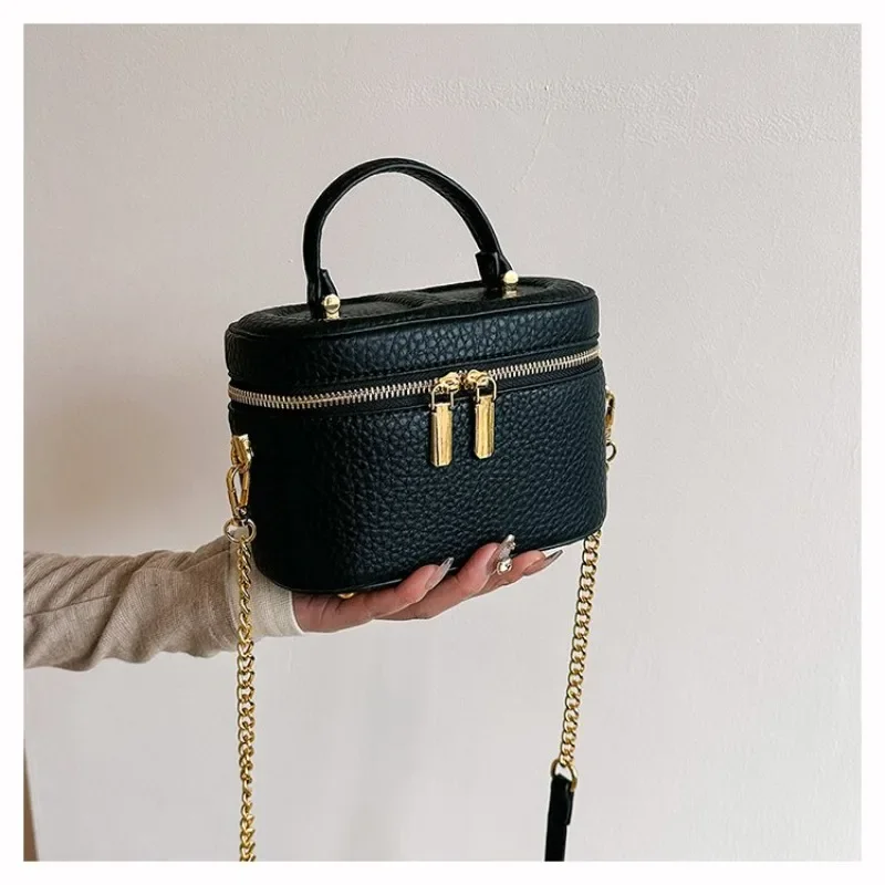 Women Stylish Leather Tote Luxury Designer Diaper Bag Elegant Large Capacity Crossbody Messenger Handbag Classic
Women Stylish Leather Tote Luxury Designer Diaper Bag Elegant Large Capacity Crossbody Messenger Handbag Classic