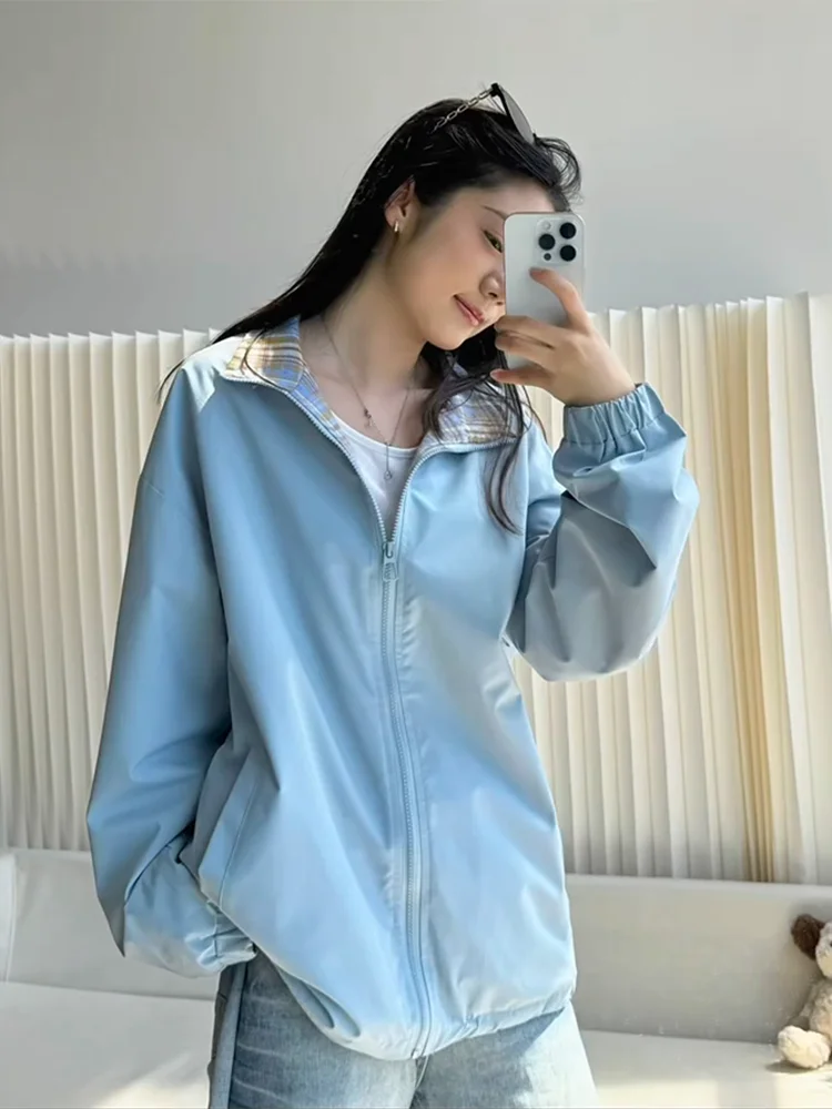 Синяя клетчатая куртка с воротником для активного отдыха, весенне-осенняя, в американском стиле, парные пальто свободного кроя из полиэфирного волокна
Синяя клетчатая куртка с воротником для активного отдыха, весенне-осенняя, в американском стиле, парные пальто свободного кроя из полиэфирного волокна