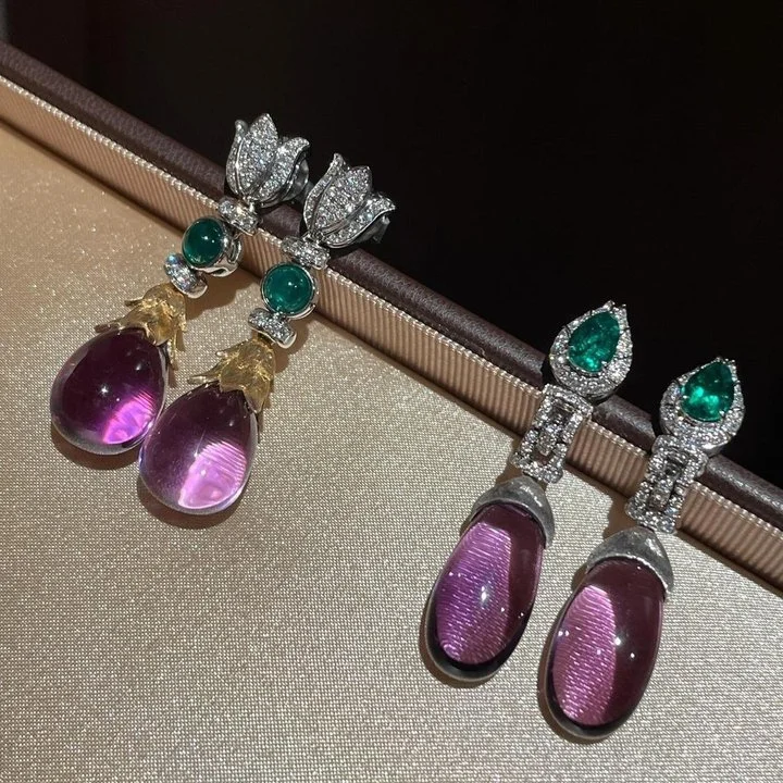 Vintage Edward Era 18K Gold Plated Amethyst Emerad Earrings Teardrop Gems Ear Drop Dangles Stud Earrings High Jewelry Replica
Vintage Edward Era 18K Gold Plated Amethyst Emerad Earrings Teardrop Gems Ear Drop Dangles Stud Earrings High Jewelry Replica