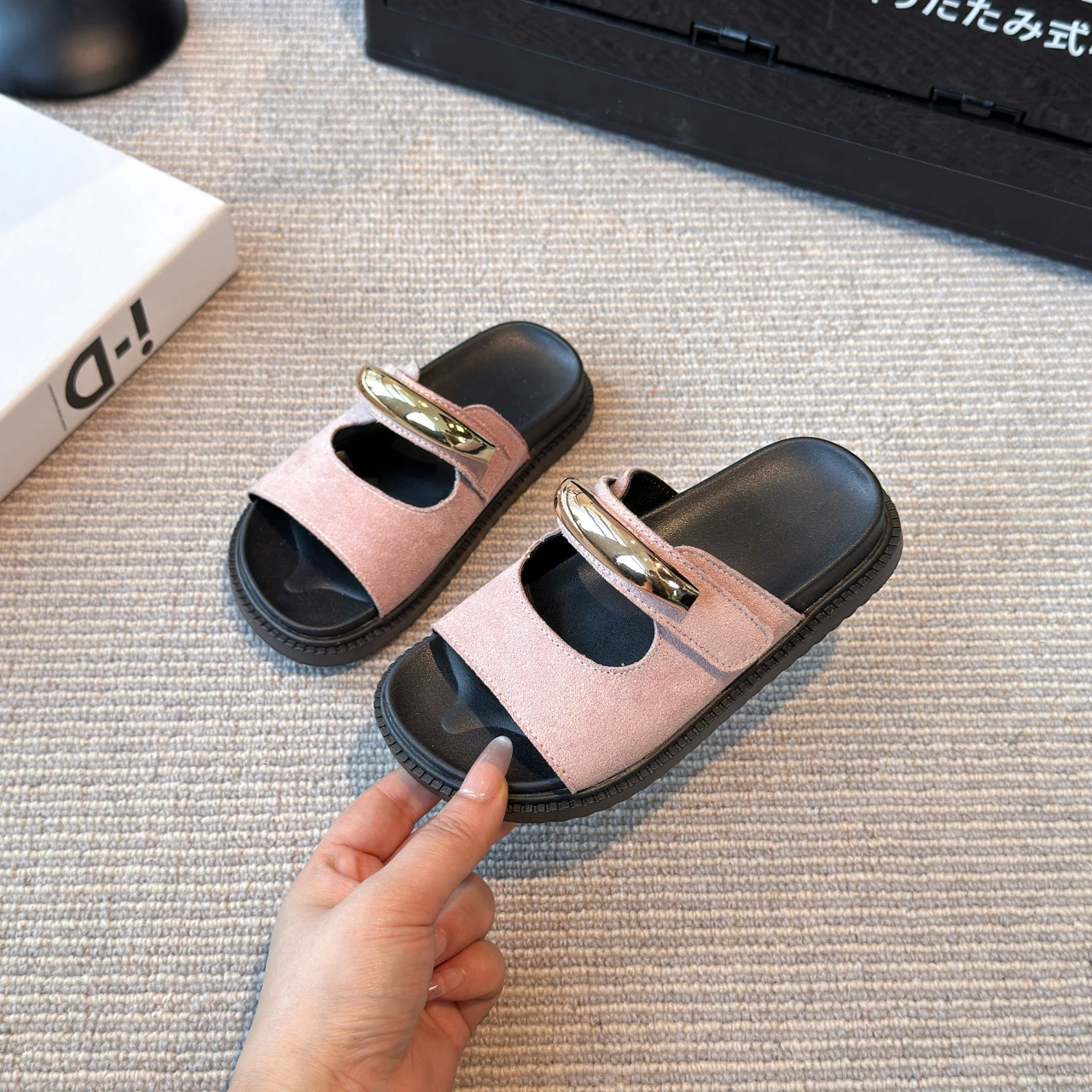 Summer Lightweight Kids Slippers for Girls Non-Slip Soft Sole Toddler Beach Shoes Outdoor Walking Casual Wear Colorful Options
Summer Lightweight Kids Slippers for Girls Non-Slip Soft Sole Toddler Beach Shoes Outdoor Walking Casual Wear Colorful Options