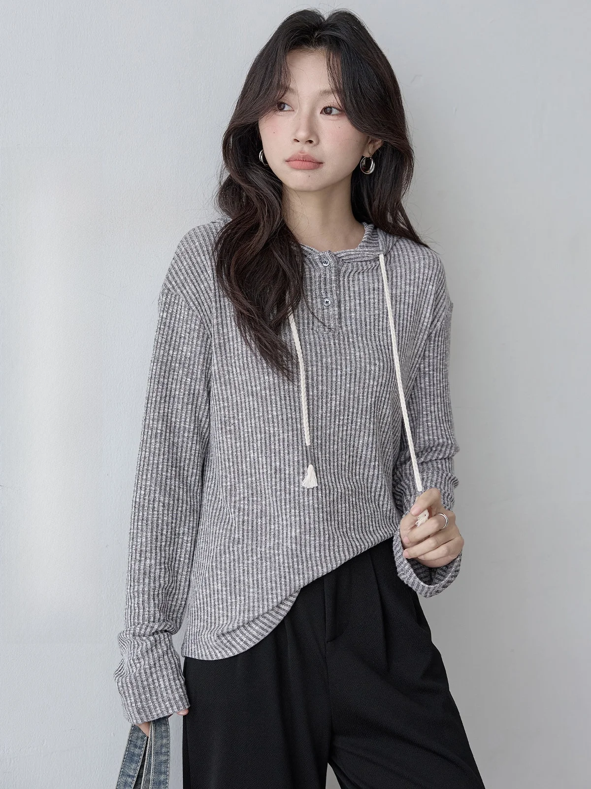 HuiXi Grey Striped Hooded Knitwear Women's Loose Casual Spring New Style Versatile Top Commute Style Long Sleeve Regular Fit
HuiXi Grey Striped Hooded Knitwear Women's Loose Casual Spring New Style Versatile Top Commute Style Long Sleeve Regular Fit
