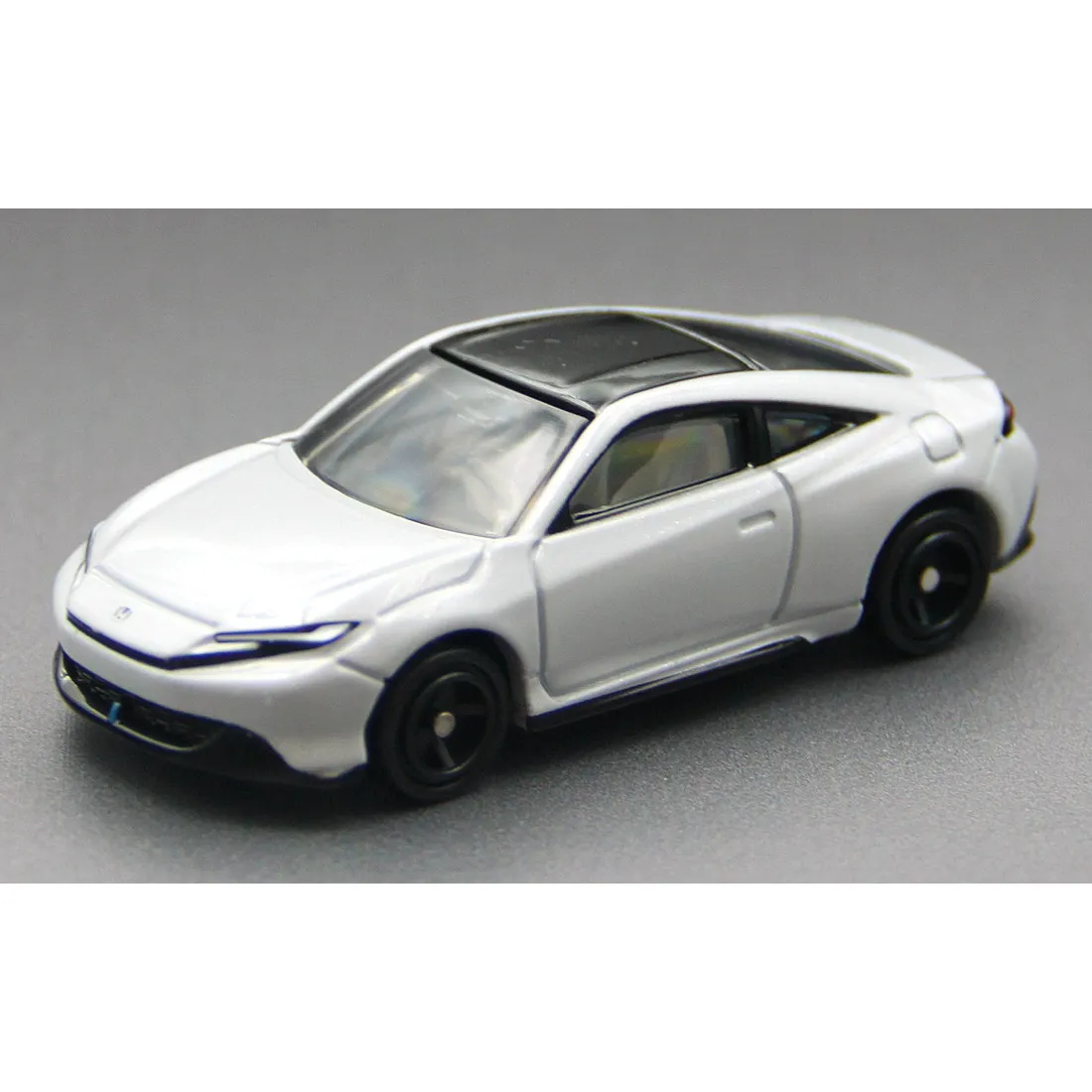 TOMY Simulation Alloy Car Model Tomica Cars Toys For Boys Red And White Box Men's Toy No. 10 Honda Disclosure 917465
TOMY Simulation Alloy Car Model Tomica Cars Toys For Boys Red And White Box Men's Toy No. 10 Honda Disclosure 917465