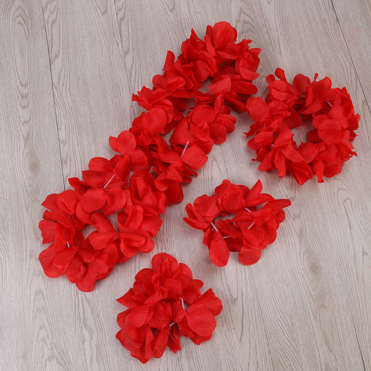 4pcs /Set Flower Wreath Headband Floral Garland Crown Simulated Silk Leis Necklace Bracelets Handmade Natural Delicate
4pcs /Set Flower Wreath Headband Floral Garland Crown Simulated Silk Leis Necklace Bracelets Handmade Natural Delicate