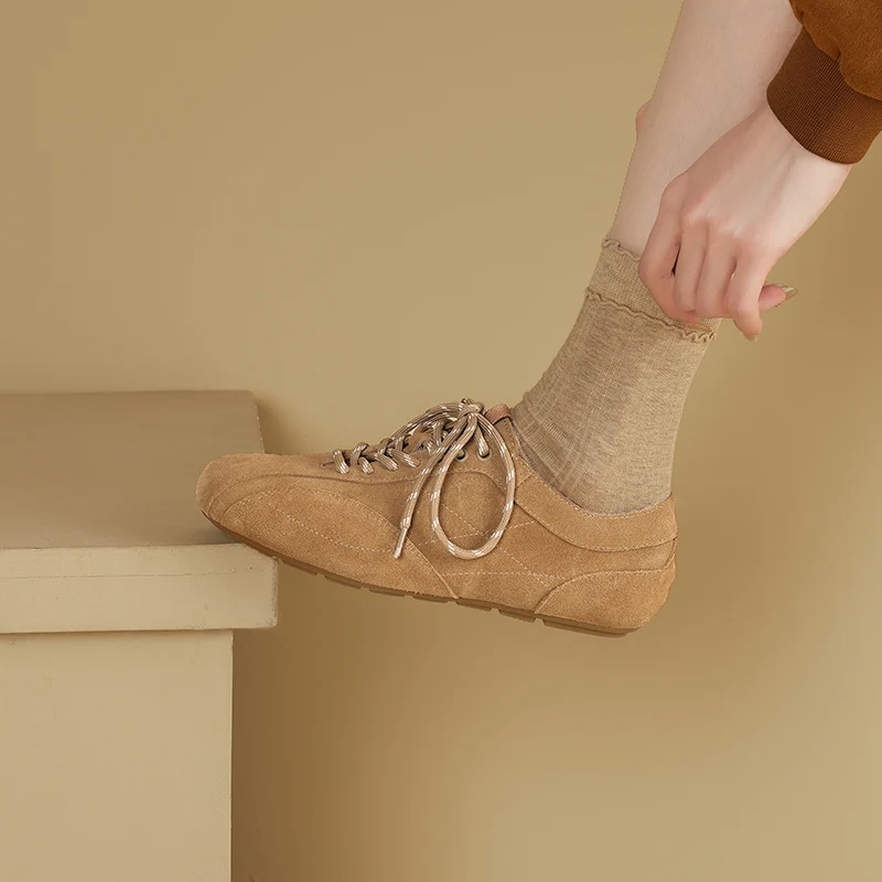 Women Shoes Pumps Cow Suede Sneakers Flats Platforms Cross-tied Fashion Sport Shoes Woman Comfort Casual Shoes Flats Sneakers
Women Shoes Pumps Cow Suede Sneakers Flats Platforms Cross-tied Fashion Sport Shoes Woman Comfort Casual Shoes Flats Sneakers
