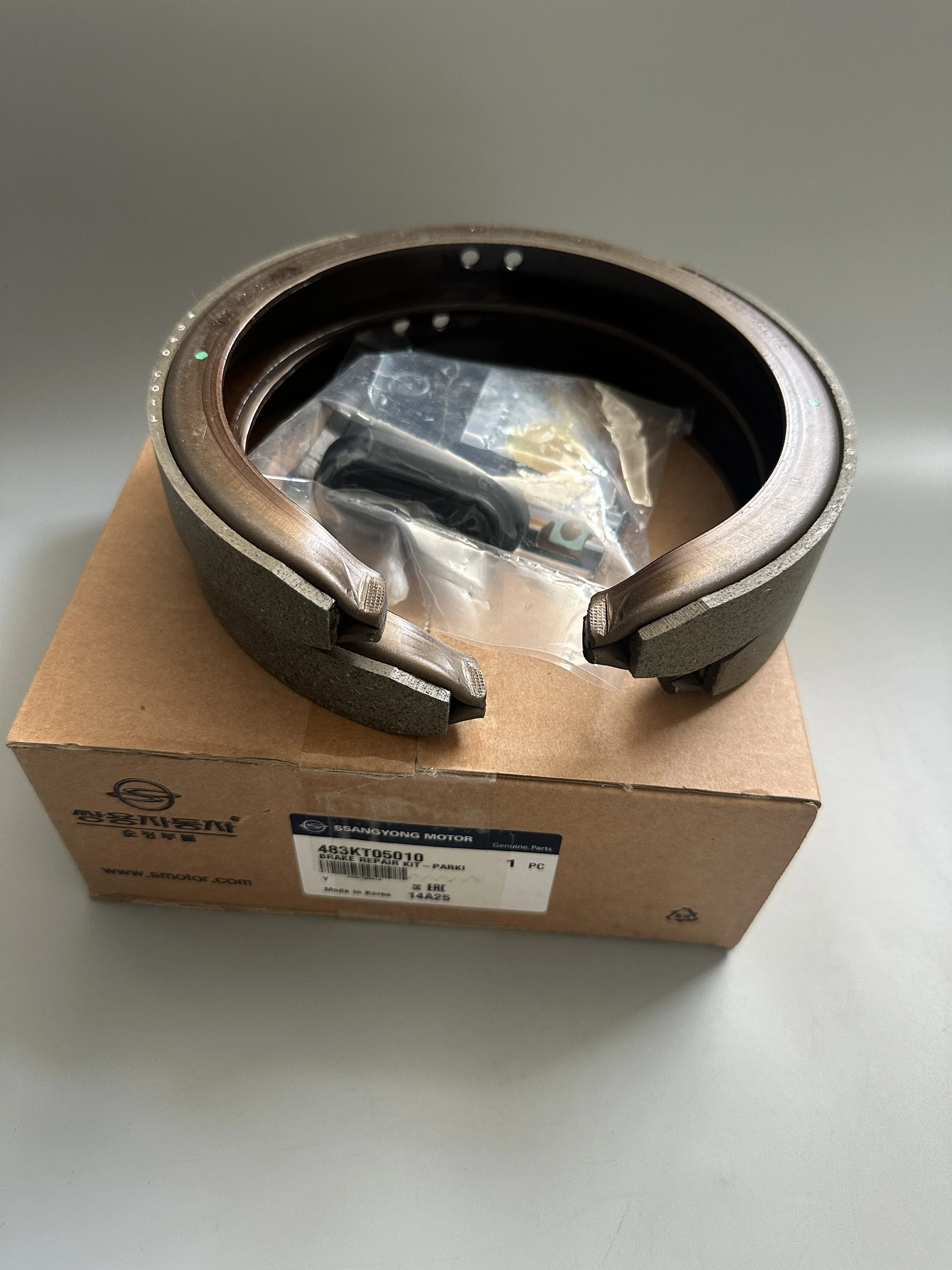 Genuine Parking Brake Repair Kit 483KT05010 For Ssangyong Actyon Kyron Rexton Korando Musso Sports Tivoli
Genuine Parking Brake Repair Kit 483KT05010 For Ssangyong Actyon Kyron Rexton Korando Musso Sports Tivoli