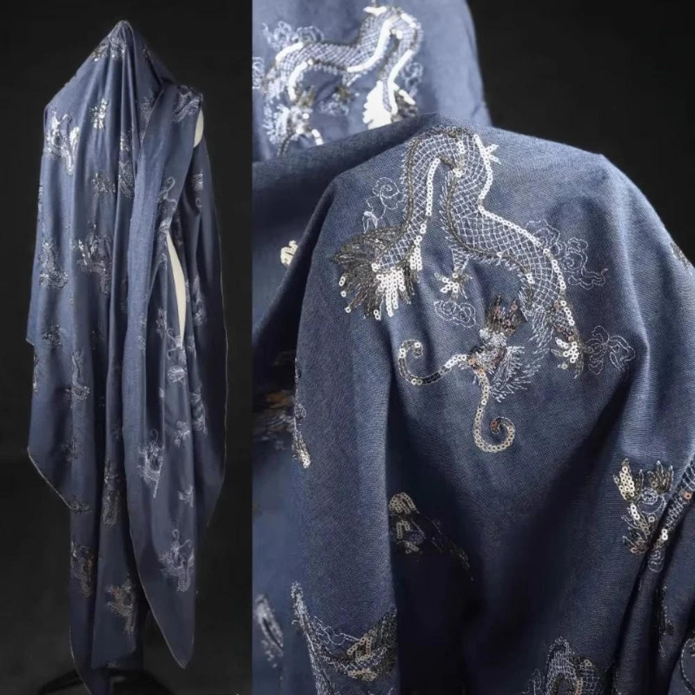 Вышитая джинсовая ткань с блестками для нового китайского стиля, креативные юбки, рубашки, брюки, дизайнерская одежда, ткань для шитья ткани
Вышитая джинсовая ткань с блестками для нового китайского стиля, креативные юбки, рубашки, брюки, дизайнерская одежда, ткань для шитья ткани