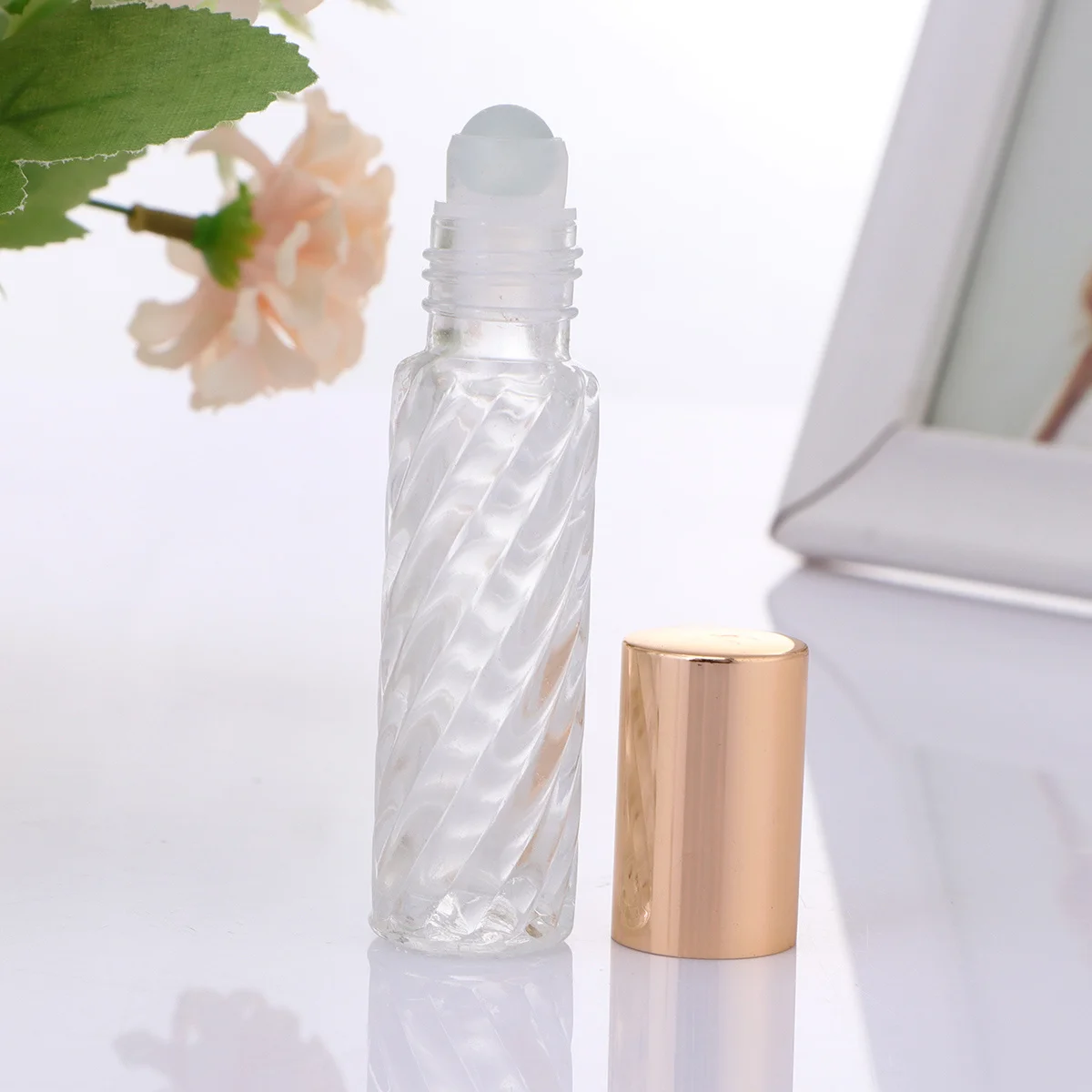 10Pcs Glass Roll-on Bottles Refillable Essential Oil Container Travel Perfume Roller Ball Bottle Makeup Bottle Leak Proof
10Pcs Glass Roll-on Bottles Refillable Essential Oil Container Travel Perfume Roller Ball Bottle Makeup Bottle Leak Proof