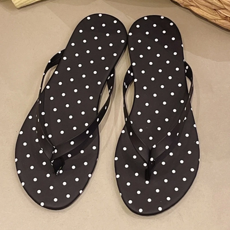 Women Polka Dot Flip Flops, Summer Non-slip Flat Slippers, Casual Beach Slides, Soft Sole Anti-wear Shoes
Women Polka Dot Flip Flops, Summer Non-slip Flat Slippers, Casual Beach Slides, Soft Sole Anti-wear Shoes