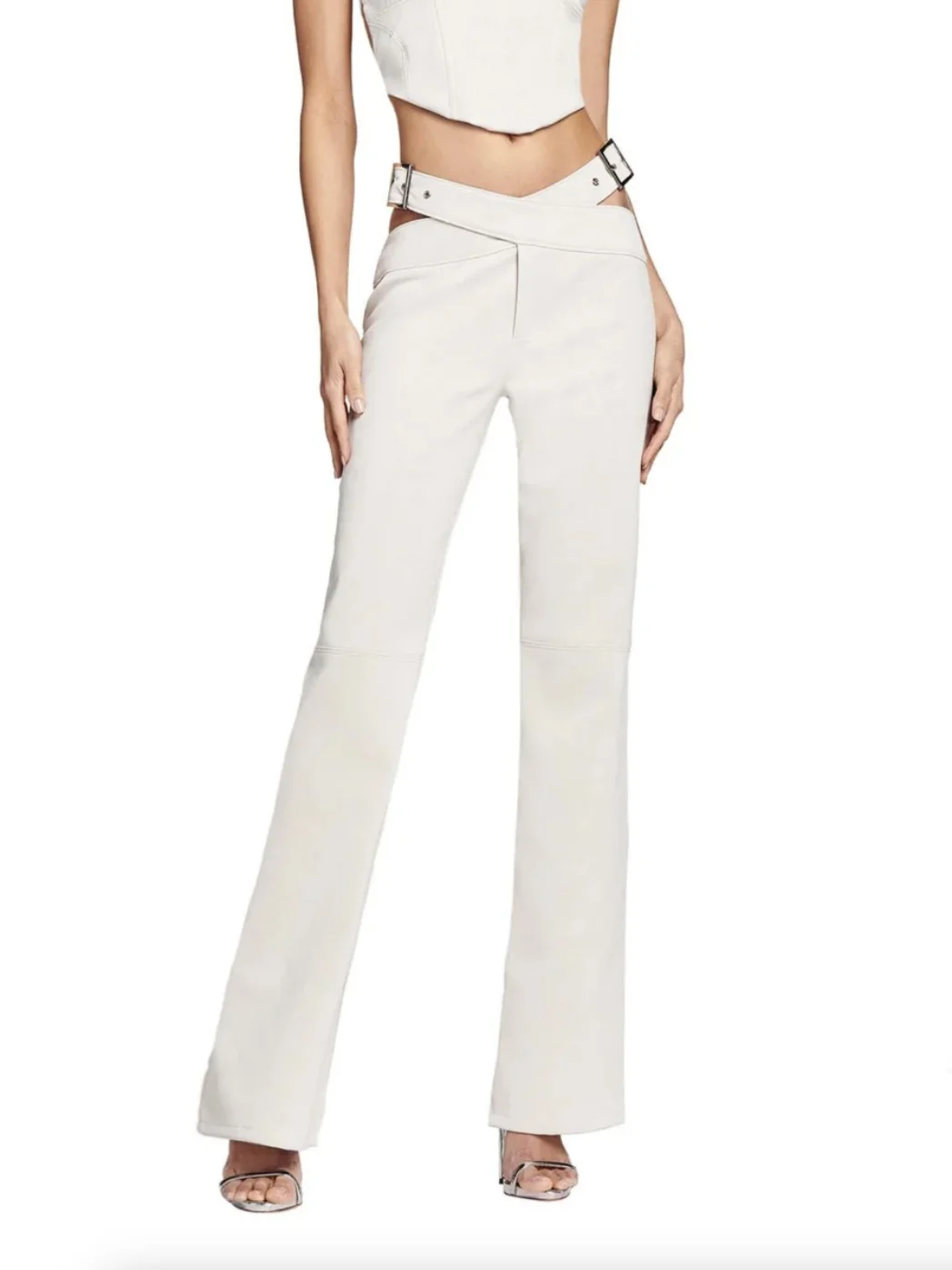 Сексуальные длинные брюки с металлическим дизайном синего цвета, полые расклешенные ноги, высокая талия, пригородные брюки в стиле ретро, полиэстер...
Сексуальные длинные брюки с металлическим дизайном синего цвета, полые расклешенные ноги, высокая талия, пригородные брюки в стиле ретро, полиэстер...