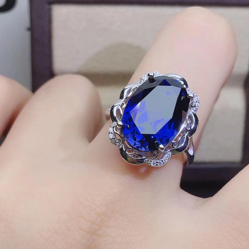 Fine Jewelry 925 Sterling Silver Inlaid Natural Sapphire Gemstone Luxurious Ring Support Detection Exquisite Noble
Fine Jewelry 925 Sterling Silver Inlaid Natural Sapphire Gemstone Luxurious Ring Support Detection Exquisite Noble
