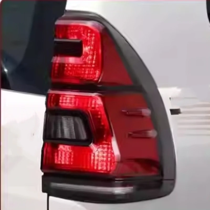 For Toyota Prado 2003-2009 Modified Red Black Led Taillight Brake Lamp with Turn Signal Rear Lamp Reversing Lights
For Toyota Prado 2003-2009 Modified Red Black Led Taillight Brake Lamp with Turn Signal Rear Lamp Reversing Lights
