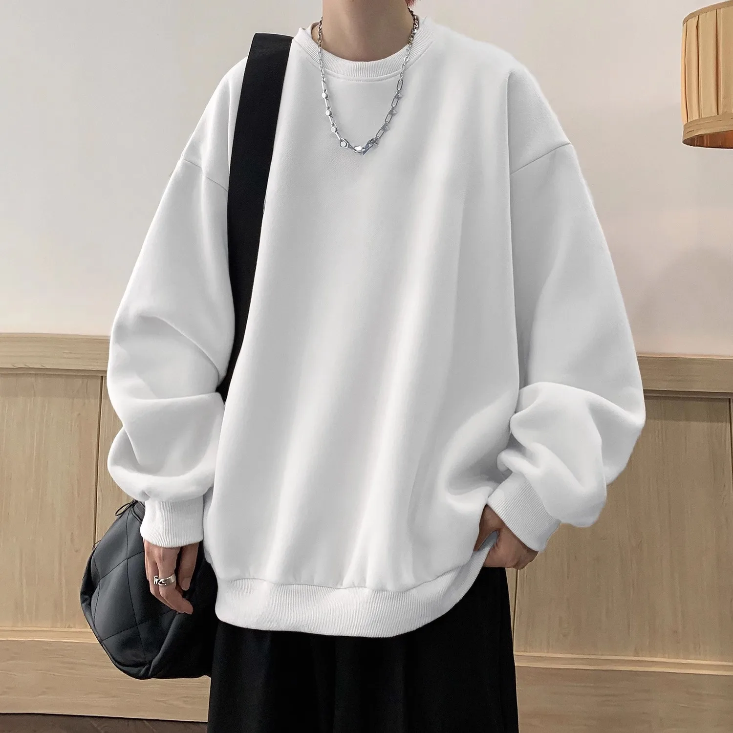 2024 Autumn Winter O-Neck Sweatshirts Men Solid Streetwear Y2K Pullover Hoodies Male Fashion Hip Hop Vintage Hoodie Clothing
2024 Autumn Winter O-Neck Sweatshirts Men Solid Streetwear Y2K Pullover Hoodies Male Fashion Hip Hop Vintage Hoodie Clothing