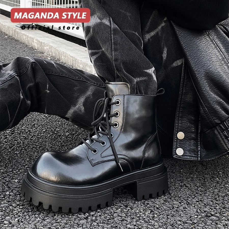 Height increased by 7CM short leather boots for men's midsole motorcycle boots Korean version fashionable black paint finish
Height increased by 7CM short leather boots for men's midsole motorcycle boots Korean version fashionable black paint finish