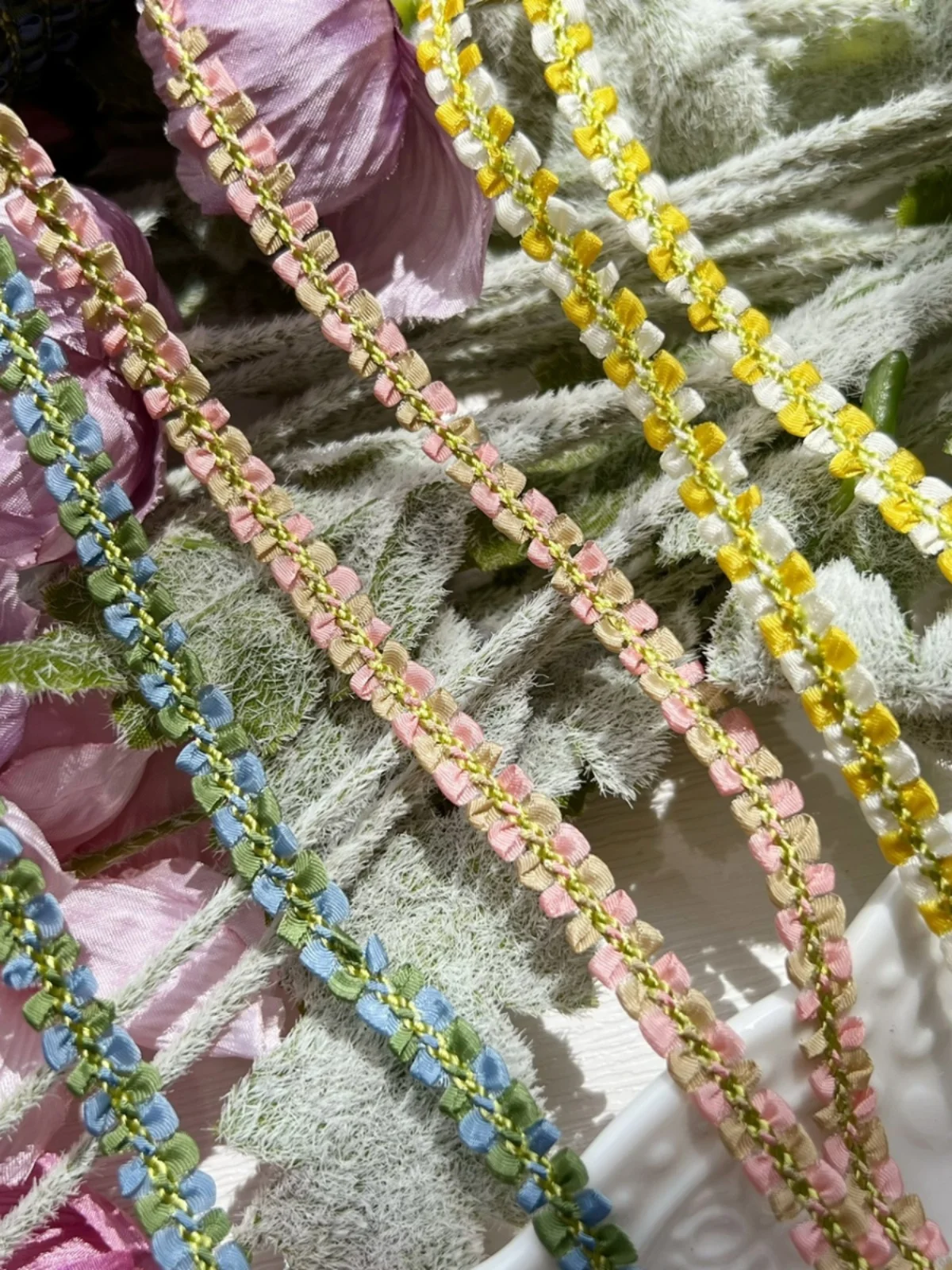 Декоративная шелковая ткань с плетеными цветами, высококачественный материал с кружевом, дизайн Modi, для рукоделия и профессионального использования...
Декоративная шелковая ткань с плетеными цветами, высококачественный материал с кружевом, дизайн Modi, для рукоделия и профессионального использования...