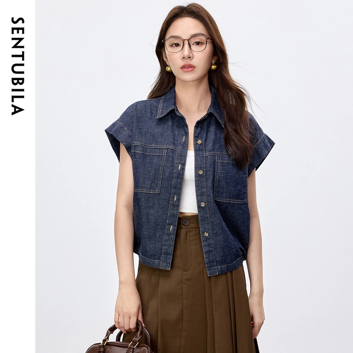 SENTUBILA Denim Womens Shirt 2025 Spring Summer Vintage Fashion Turn Down Collar Button Flying Sleeve Loose Outerwear W52C59415
SENTUBILA Denim Womens Shirt 2025 Spring Summer Vintage Fashion Turn Down Collar Button Flying Sleeve Loose Outerwear W52C59415