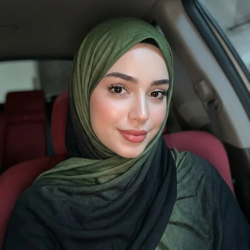 Fresh Muslim Hijab Gradient Color Scarf Thin Soft Bandana Breathable Stylish Headscarf for Summer Beach Vacation Daily Wear
Fresh Muslim Hijab Gradient Color Scarf Thin Soft Bandana Breathable Stylish Headscarf for Summer Beach Vacation Daily Wear