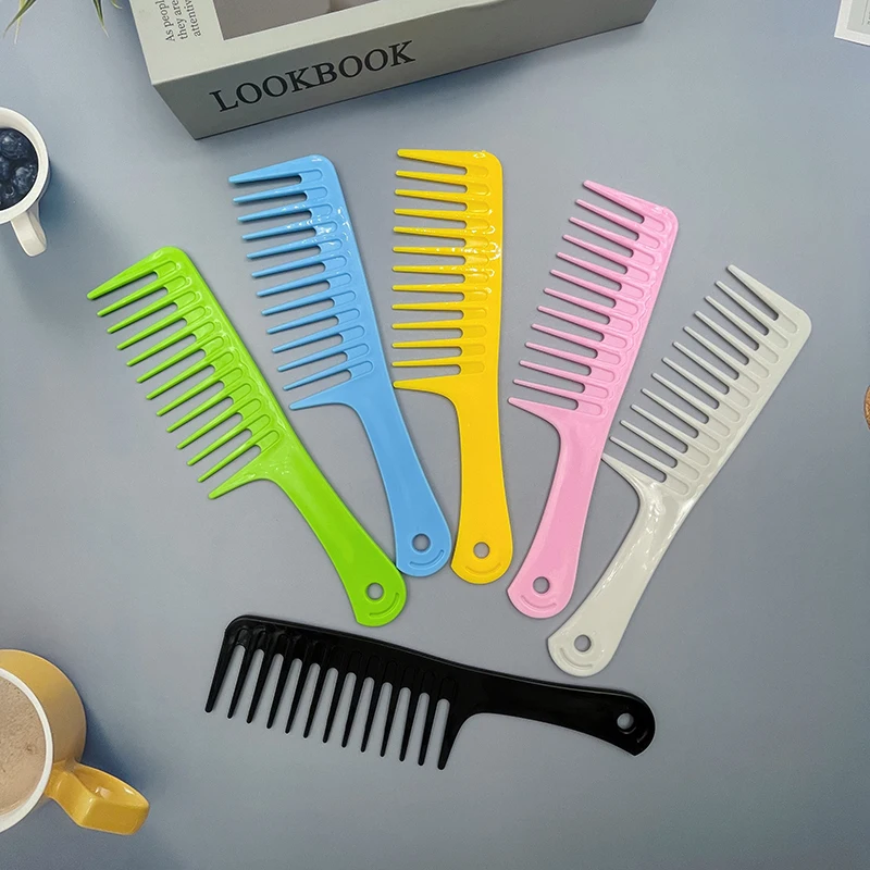 1Pc Wide‑Tooth Comb, Multi‑Color, for Women’s Long & Curly Hair. Ideal for Salons, Stylists and Home Use.
1Pc Wide‑Tooth Comb, Multi‑Color, for Women’s Long & Curly Hair. Ideal for Salons, Stylists and Home Use.