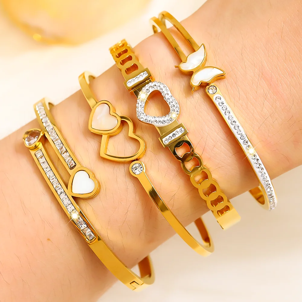 4Pcs/Set Luxury Stainless Steel Bracelet for Women, Shining Zircon Love Series Gold Color Bangle, Waterproof Exquisite Jewelry
4Pcs/Set Luxury Stainless Steel Bracelet for Women, Shining Zircon Love Series Gold Color Bangle, Waterproof Exquisite Jewelry