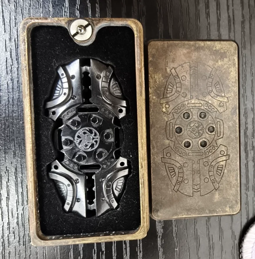 Used EDC Zirconium alloy mini star mark spinner Fingertip gyroscope Decompression toys
Used EDC Zirconium alloy mini star mark spinner Fingertip gyroscope Decompression toys