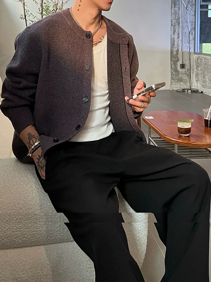 Мужской модный осенний повседневный кардиган Slim Fit из фактурной шерстяной пряжи с круглым вырезом на пуговицах
Мужской модный осенний повседневный кардиган Slim Fit из фактурной шерстяной пряжи с круглым вырезом на пуговицах