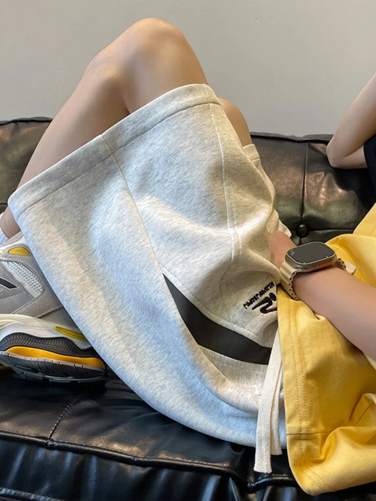 Мужские летние повседневные спортивные шорты American Style Basketball, свободного кроя, длиной до колена, прямые, большие размеры
Мужские летние повседневные спортивные шорты American Style Basketball, свободного кроя, длиной до колена, прямые, большие размеры