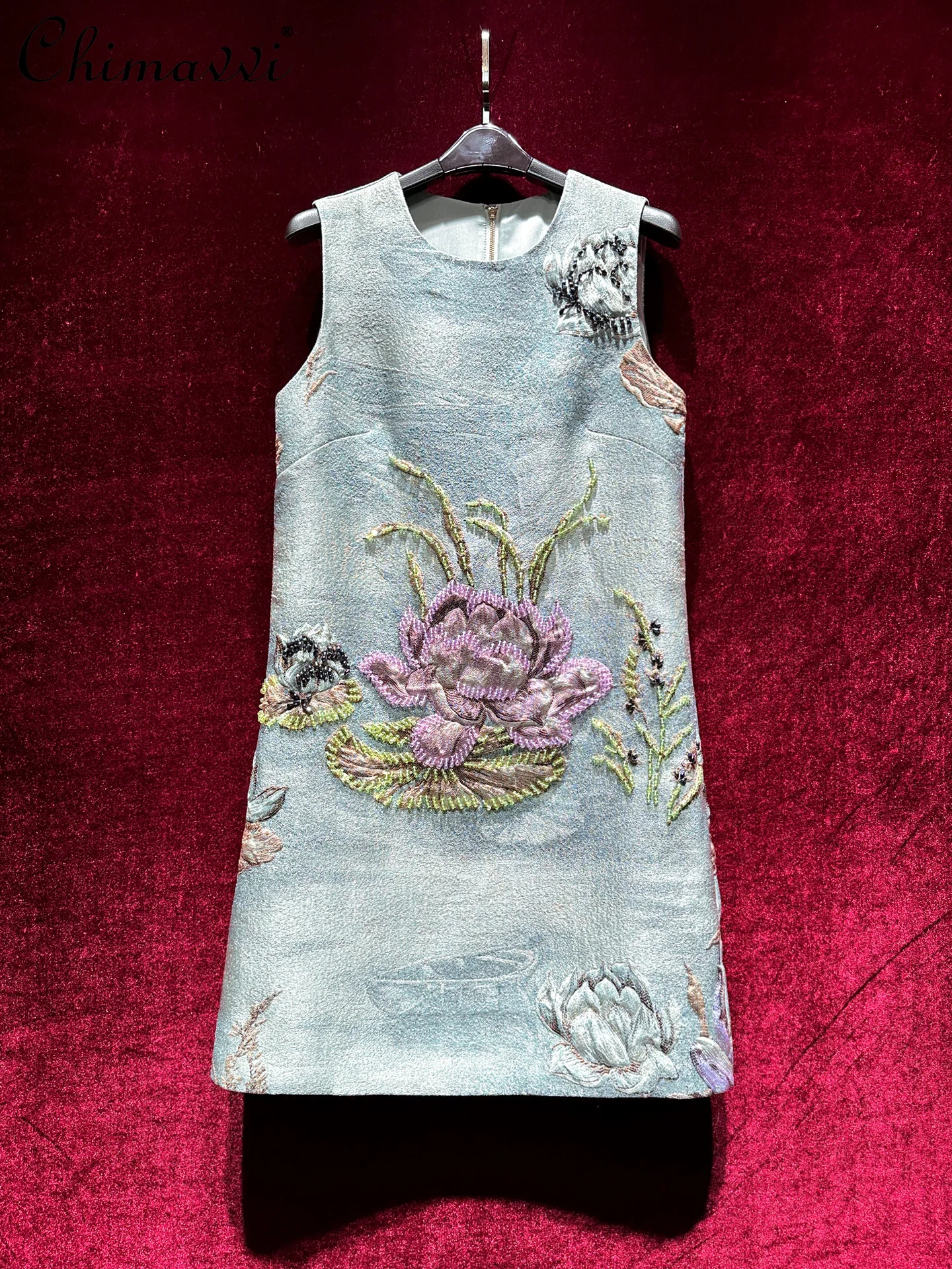 High-End Luxury Embossed Jacquard Heavy Beading A-Line Sleeveless Dress Women's Fashion Retro Party Short Dress 2025 New Model
High-End Luxury Embossed Jacquard Heavy Beading A-Line Sleeveless Dress Women's Fashion Retro Party Short Dress 2025 New Model