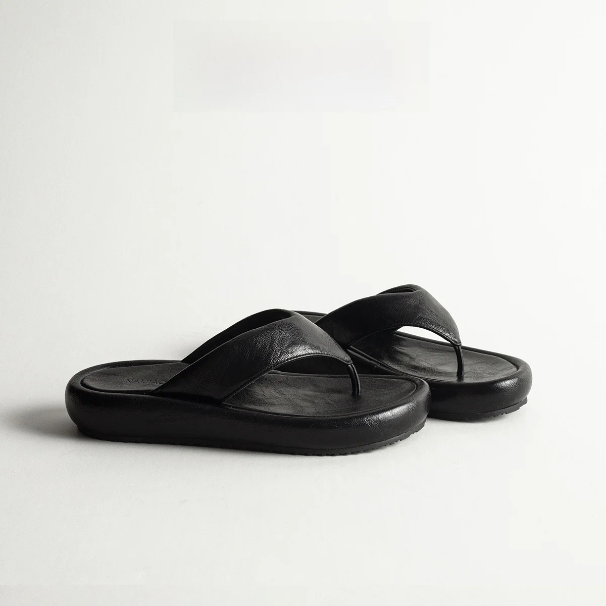 Leather Thick Heel Heightening Footie Sandals Women Summer Outdoor Versatile Elegance Match Skirts Casual Holiday Slippers
Leather Thick Heel Heightening Footie Sandals Women Summer Outdoor Versatile Elegance Match Skirts Casual Holiday Slippers