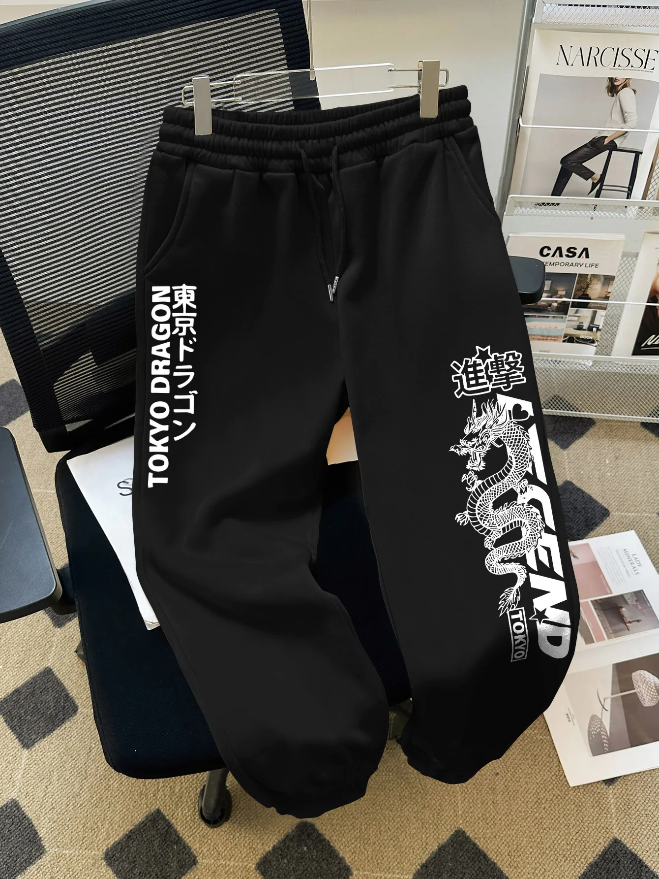 Dragon Tokyo Character Print New Harajuku Versatile Daily Outdoor Running Fitness Breathable Casual Comfortable Men Sports Pants
Dragon Tokyo Character Print New Harajuku Versatile Daily Outdoor Running Fitness Breathable Casual Comfortable Men Sports Pants