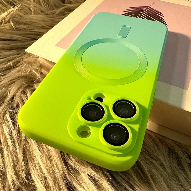 Suitable for IPhone15 Liquid Silicone Magnetic Phone Case Apple 14promax Gradient Two-color 13 Lens Film 12 11 Protective Cover
Suitable for IPhone15 Liquid Silicone Magnetic Phone Case Apple 14promax Gradient Two-color 13 Lens Film 12 11 Protective Cover