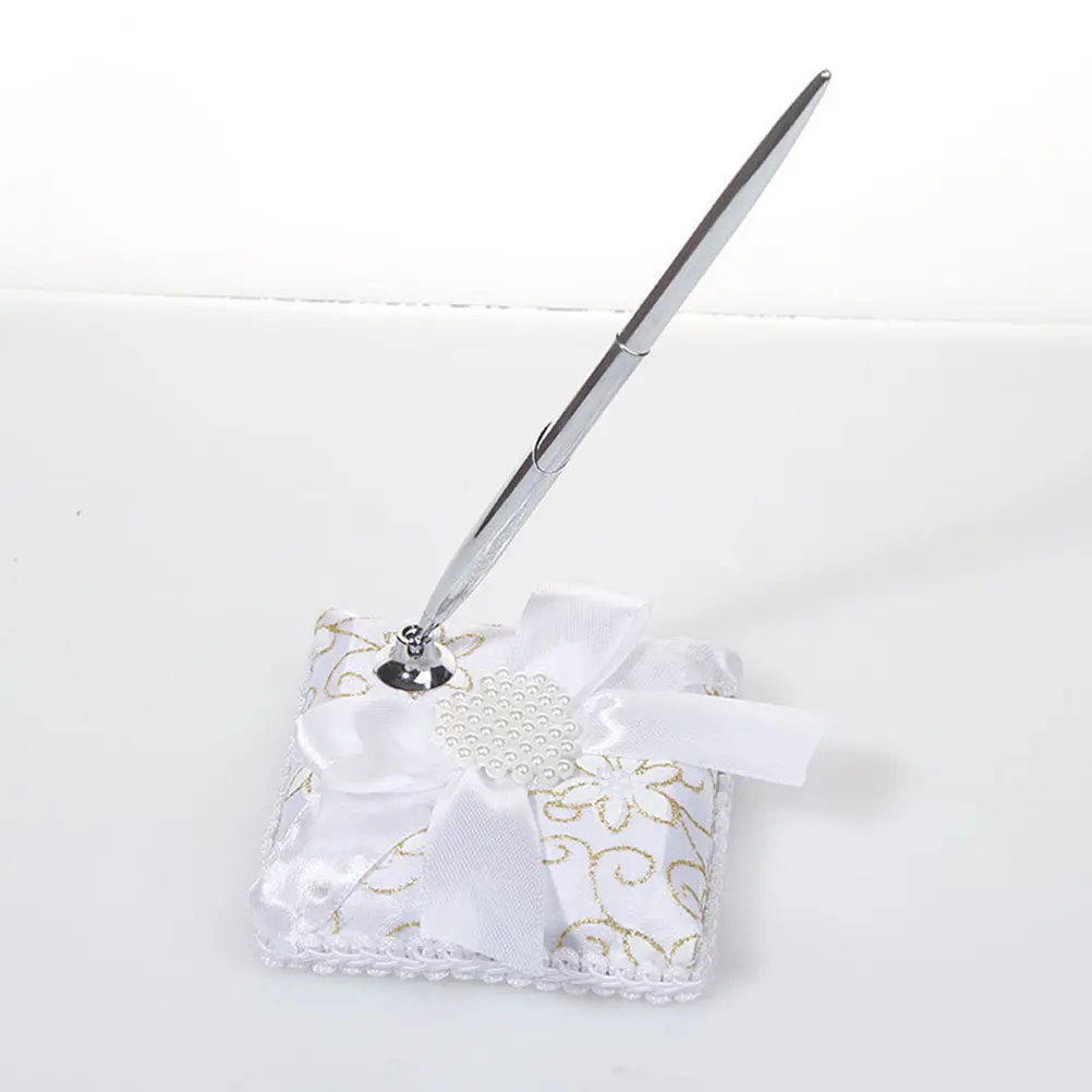 1Pcs Wedding Signing Pen Holder Dense Board Ribbon Material Elegant Bowknot Design Pen Stand Party Decoration Western Style
1Pcs Wedding Signing Pen Holder Dense Board Ribbon Material Elegant Bowknot Design Pen Stand Party Decoration Western Style