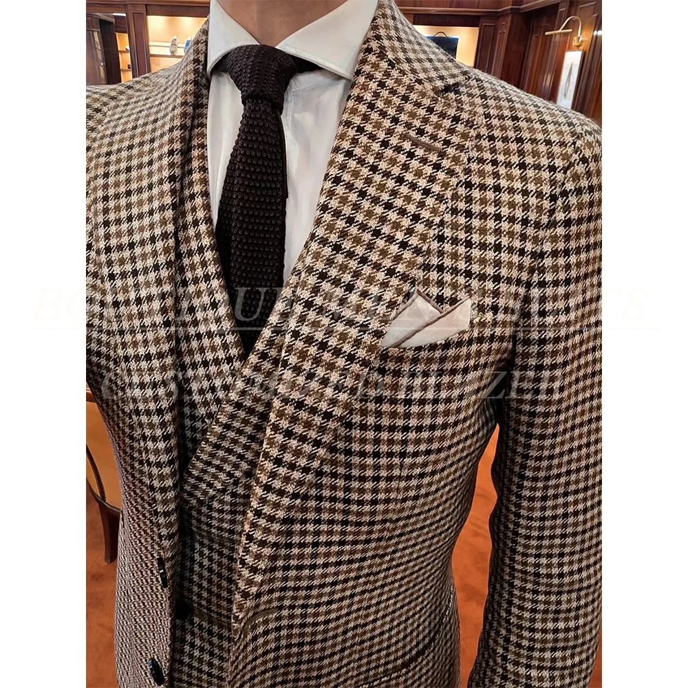 Vintage Men's Plaid Suits Luxury Single Breasted Notch Lapel 3 Piece Jacket Pants Vest High Quality Slim Fit Blazer
Vintage Men's Plaid Suits Luxury Single Breasted Notch Lapel 3 Piece Jacket Pants Vest High Quality Slim Fit Blazer