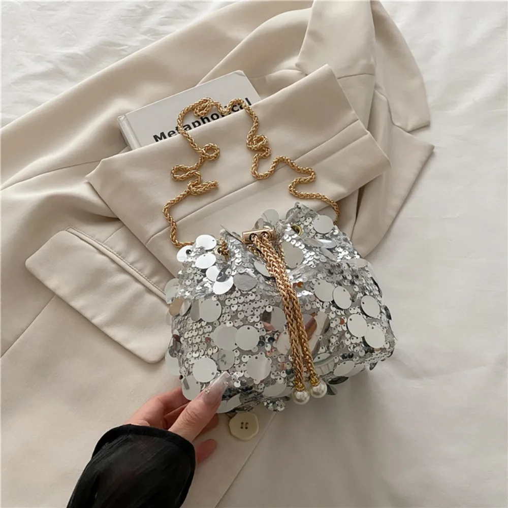 Ретро-сумочка для вечеринок с блестками, кисточками и металлической цепочкой, маленькая сумочка через плечо с пайетками для женщин
Ретро-сумочка для вечеринок с блестками, кисточками и металлической цепочкой, маленькая сумочка через плечо с пайетками для женщин