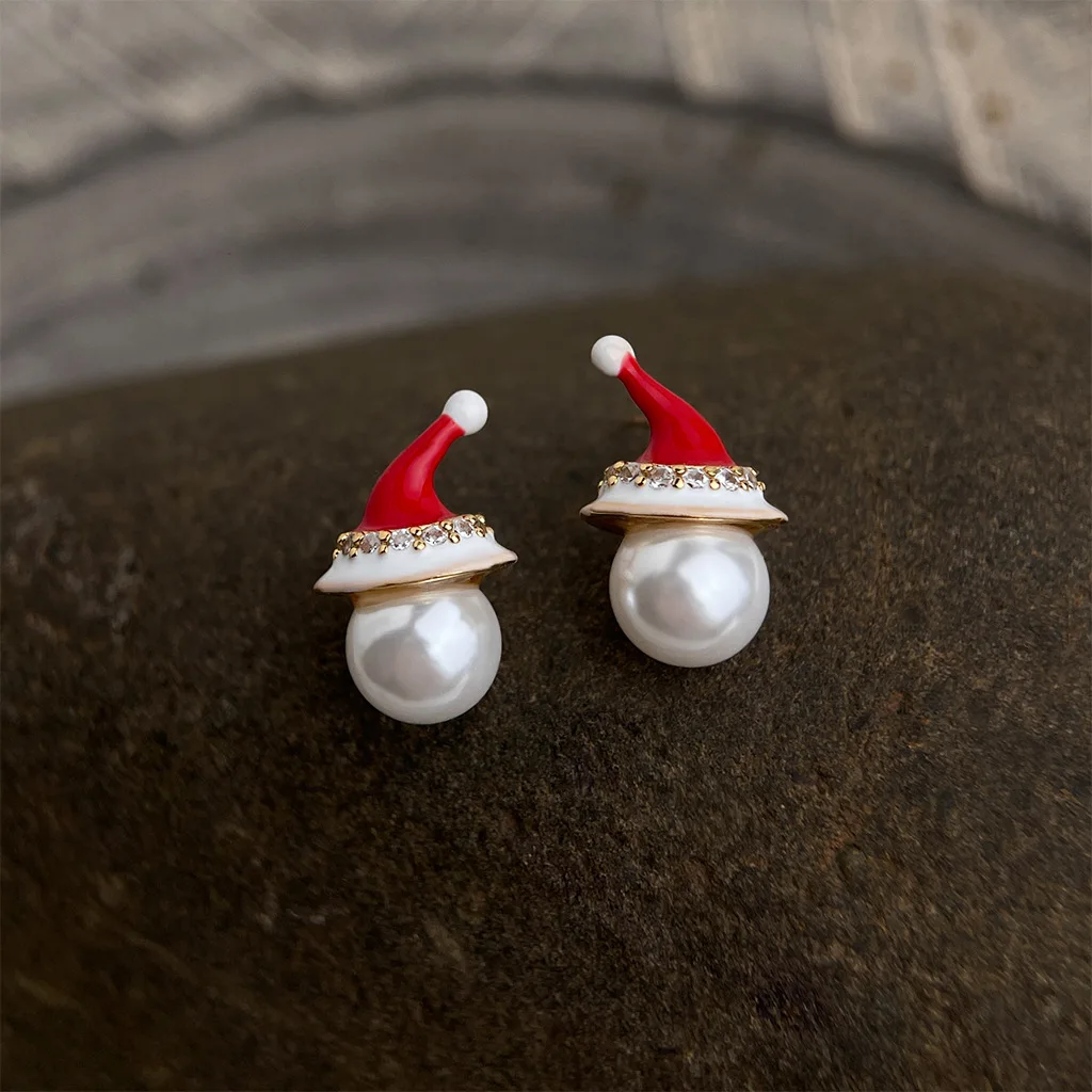 Santa Claus Hat Imitation Pearl Enamel Earrings Women's Luxury Trendy Christmas Jewelry Accessories
Santa Claus Hat Imitation Pearl Enamel Earrings Women's Luxury Trendy Christmas Jewelry Accessories