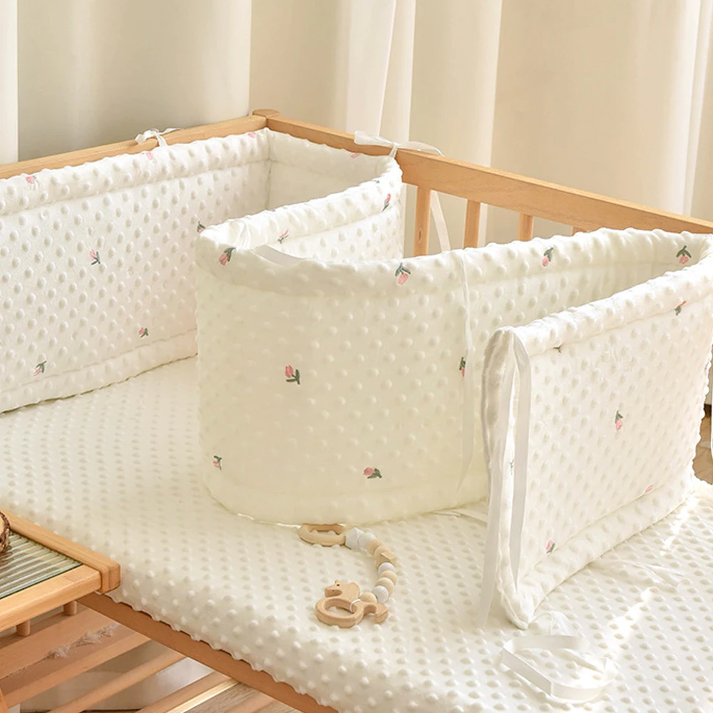 2m Newborn Baby Crib Anti-Collision Cushioning Soft Bag One-Piece Baby Bed Against Children's Splicing Bed Safety Enclosure
2m Newborn Baby Crib Anti-Collision Cushioning Soft Bag One-Piece Baby Bed Against Children's Splicing Bed Safety Enclosure