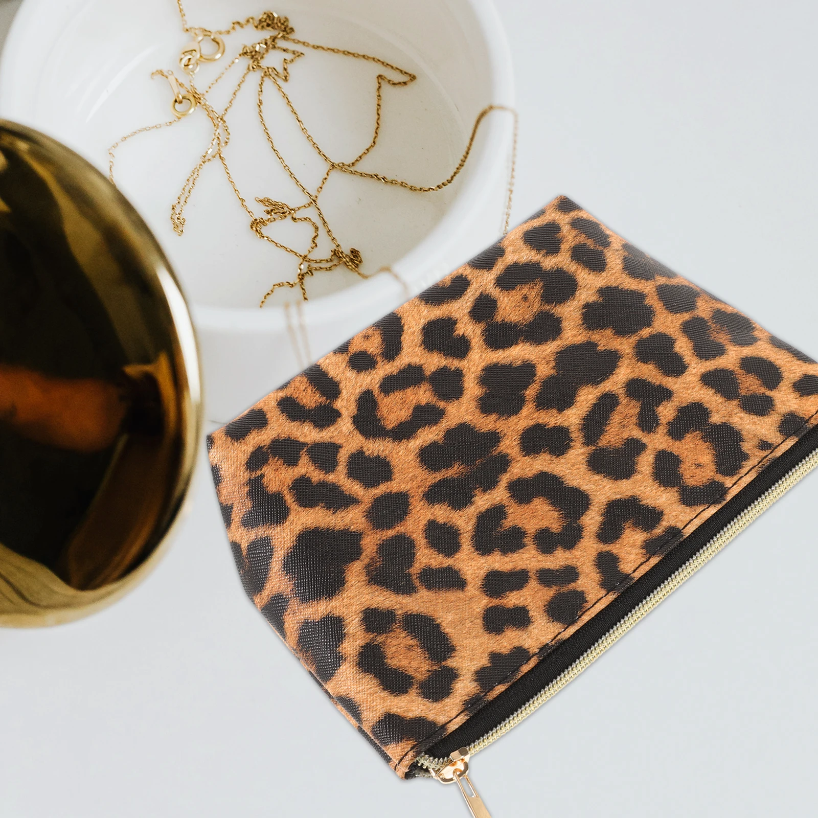 Makeup Bag For Women Leopard Print Portable Travel Toiletry Organizer Pouch Zipper Closure Storage Bag
Makeup Bag For Women Leopard Print Portable Travel Toiletry Organizer Pouch Zipper Closure Storage Bag