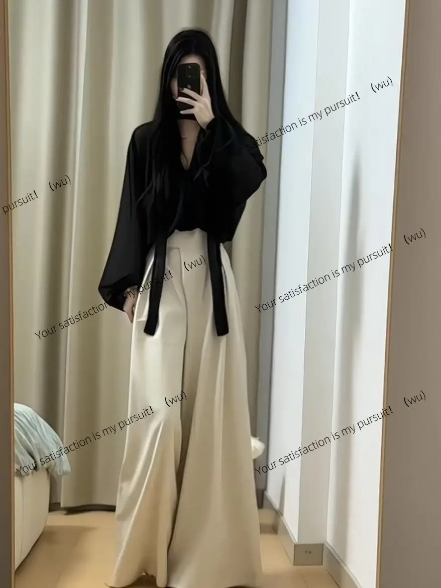 Commuter suit women's spring set, high-end new light luxury French temperament top, high-waisted wide-leg pants two-piece set
Commuter suit women's spring set, high-end new light luxury French temperament top, high-waisted wide-leg pants two-piece set